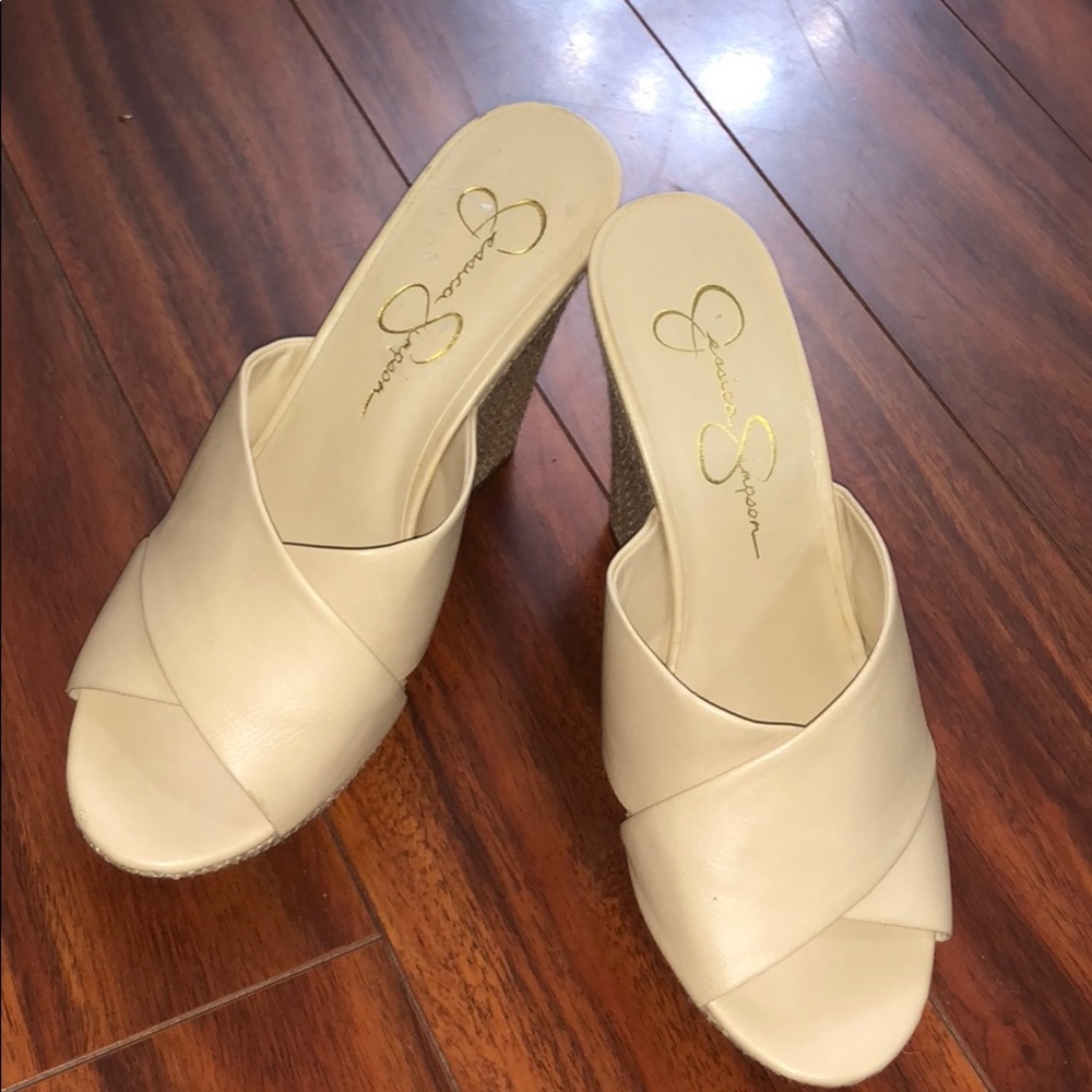 Jessica Simpson nude wedges